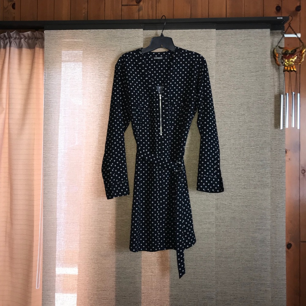 𗂐𗂐SOLD𗂐𗂐Black Express dress Sz Large